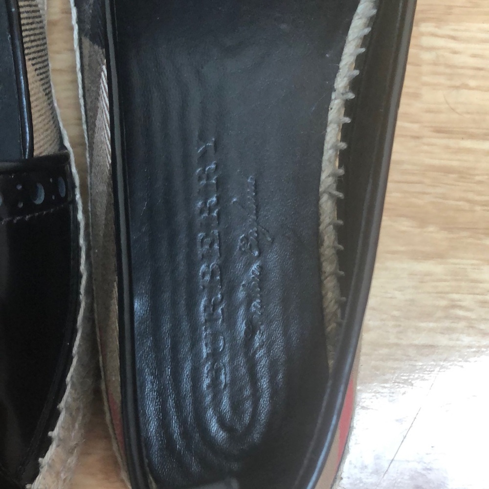Burberry Black Patent Leather Tassel Espadrille Flats - Picture 3 of 4